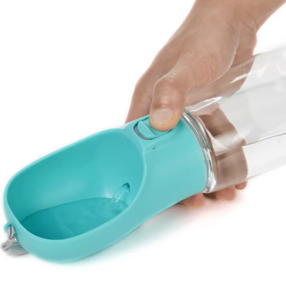 Botella de agua para perros.